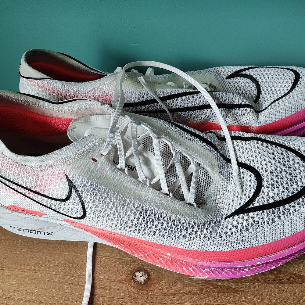 Nike Men's Strikefly Used